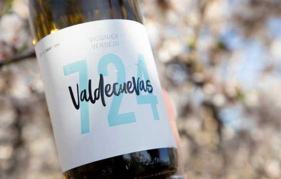 Tecnovino- vino Valdecuevas 724 Viognier