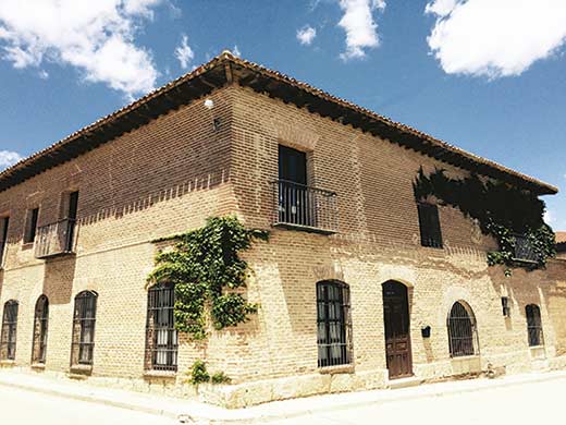 Tecnovino Campo Eliseo bodega casona