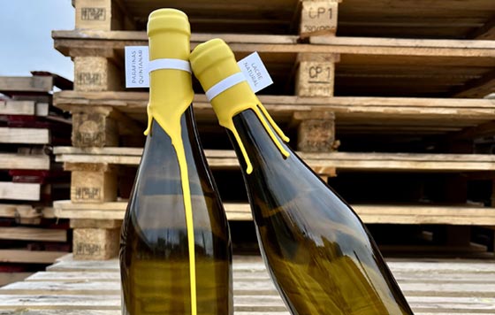 Tecnovino- lacre natural botellas de vino Parafinas Quintanar detalle